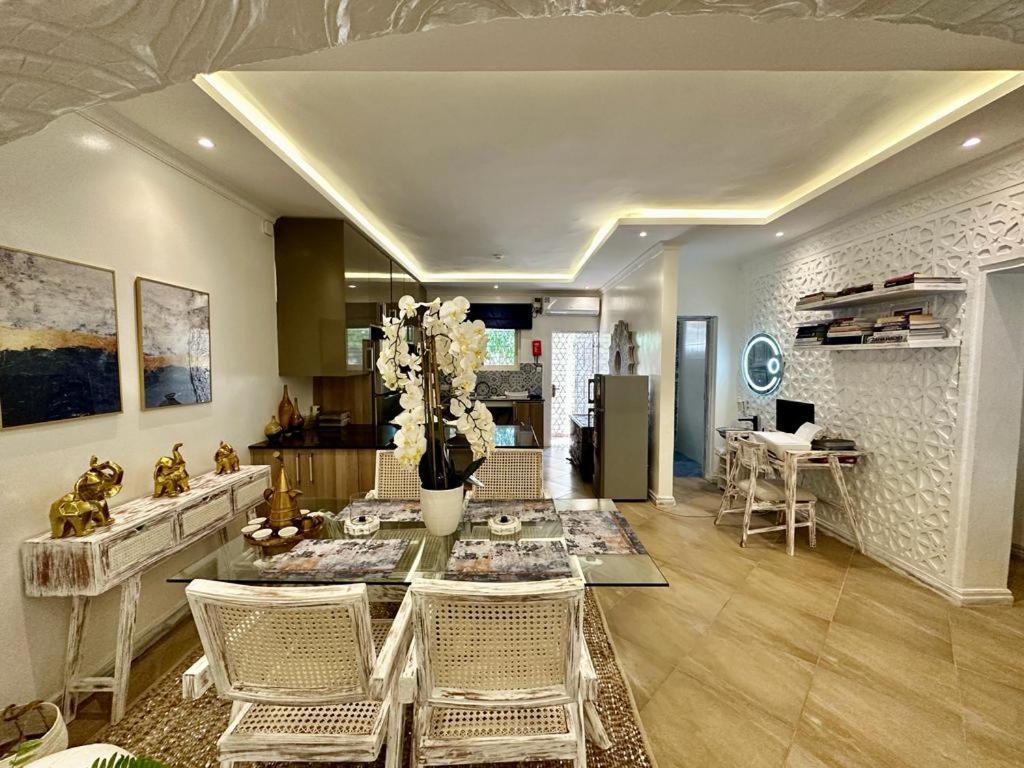 Amani Luxury Apartments Mombasa Esterno foto