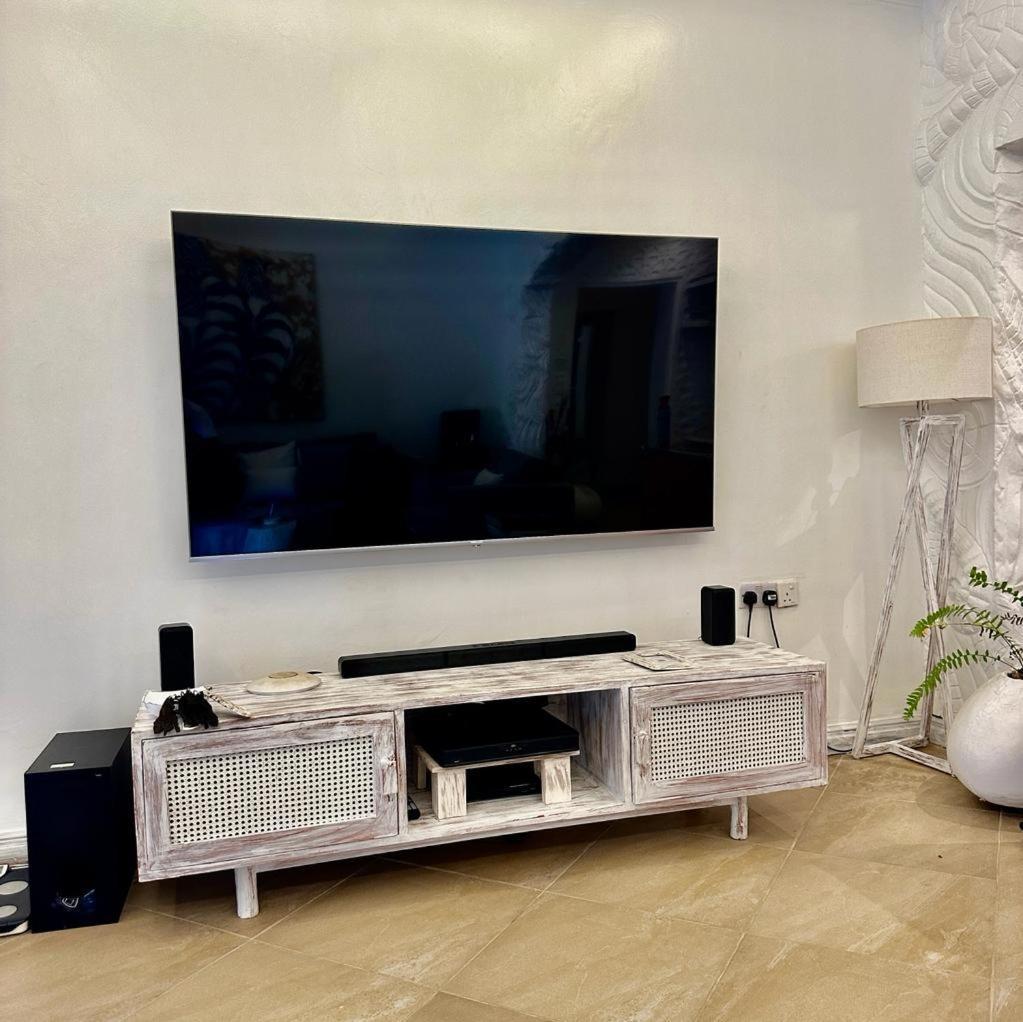 Amani Luxury Apartments Mombasa Esterno foto