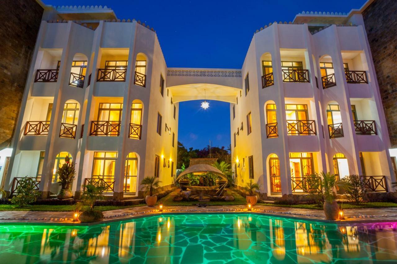 Amani Luxury Apartments Mombasa Esterno foto